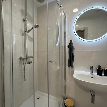 Stylish Sister In The Heart Of Appartamento *