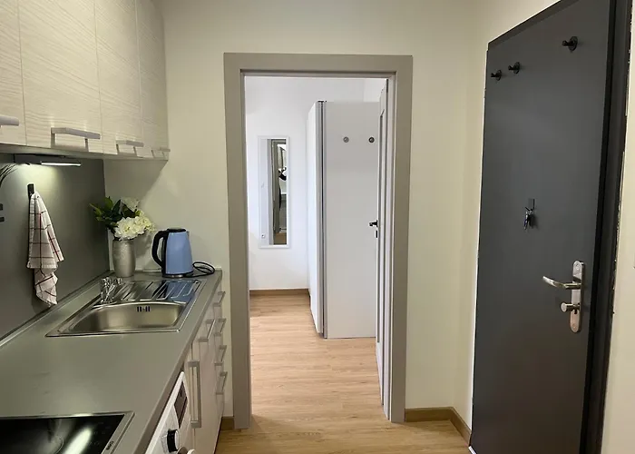 Апартаменты Stylish Sister In The Heart Of