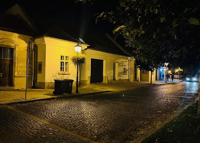 Main Square Amber Studio *